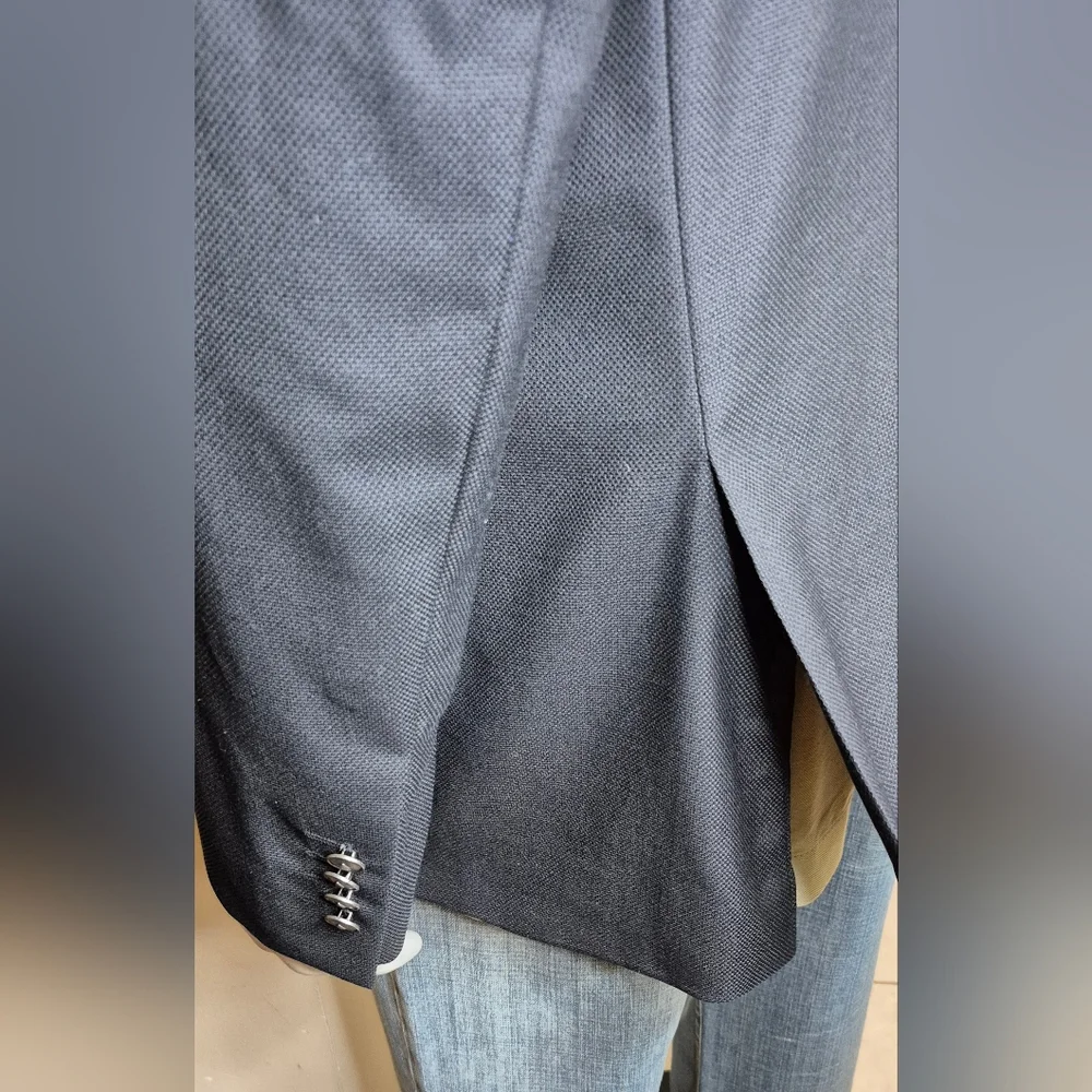 Joseph Abboud Men's Elegant Black Blazer - Picture 10 of 12